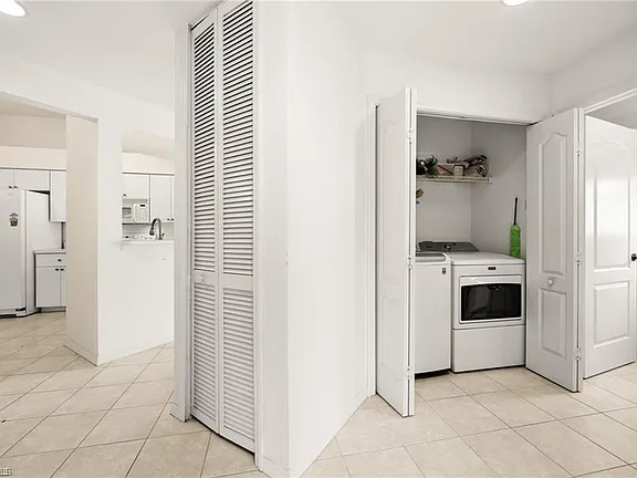 1346 Mainsail Dr Unit 1321, Naples, FL 34114