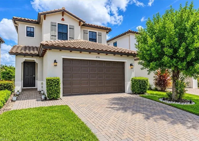 8732 Madrid Cir
