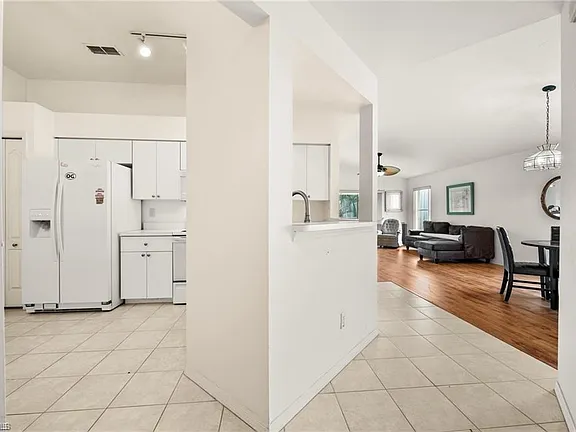 1346 Mainsail Dr Unit 1321, Naples, FL 34114