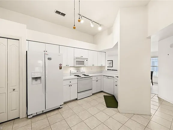 1346 Mainsail Dr Unit 1321, Naples, FL 34114